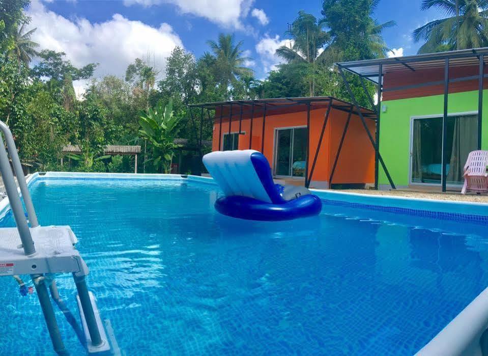 Subtawee Resort Surat Thani Buitenkant foto