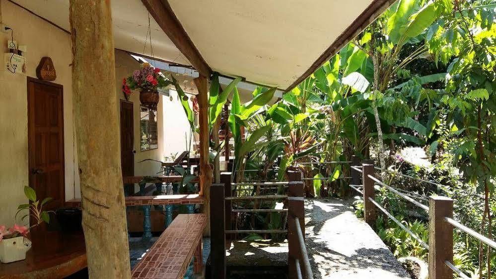 Subtawee Resort Surat Thani Buitenkant foto
