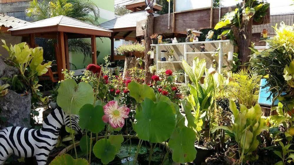 Subtawee Resort Surat Thani Buitenkant foto
